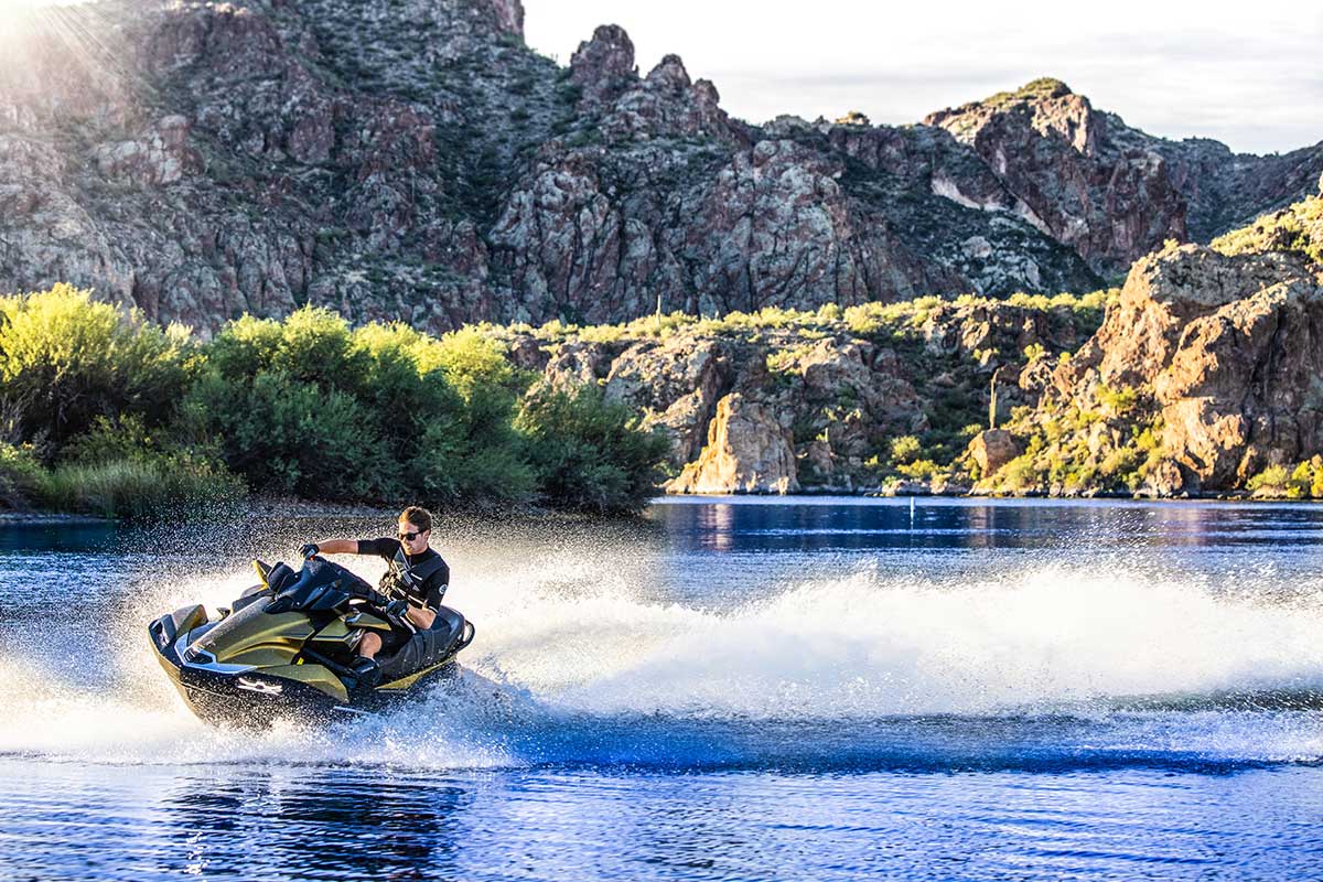 2024 JET SKI ULTRA 160LX
