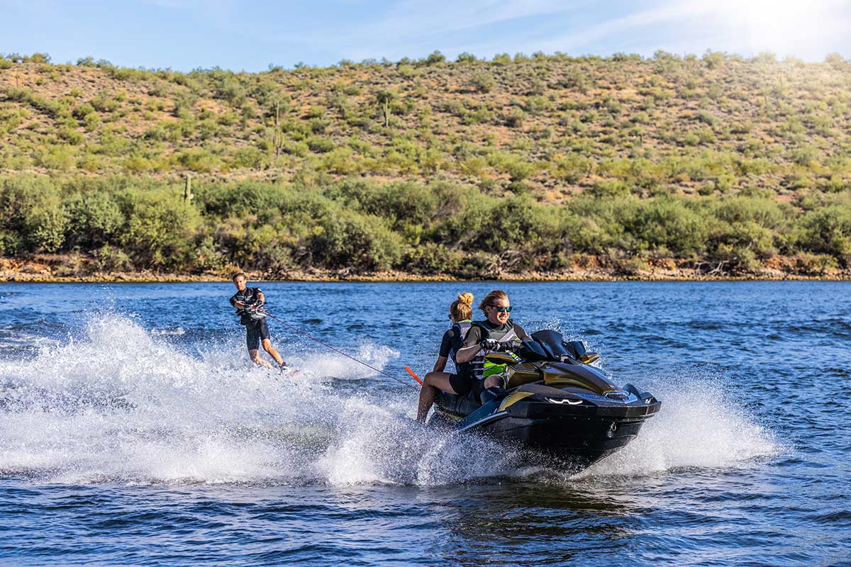 2024 JET SKI ULTRA 160LX