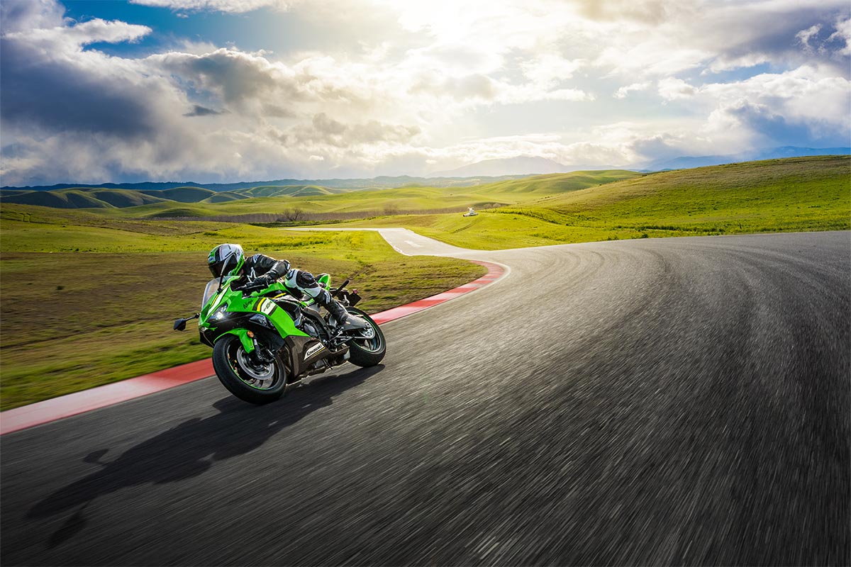 2025 NINJA ZX-6R