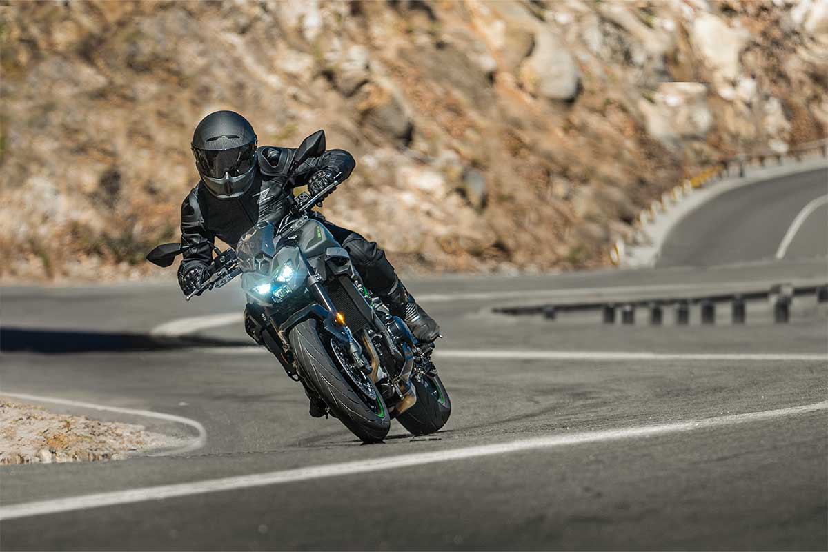 2025 Z900 