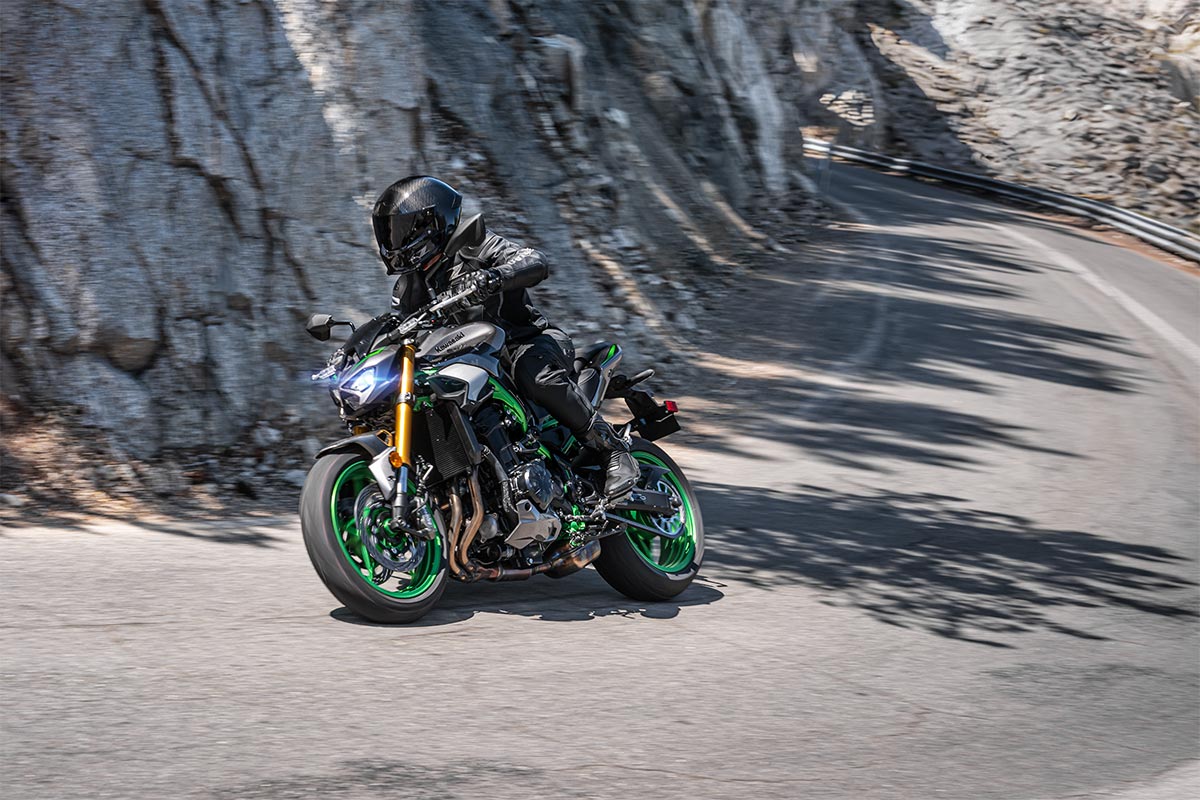 2025 Z900 SE