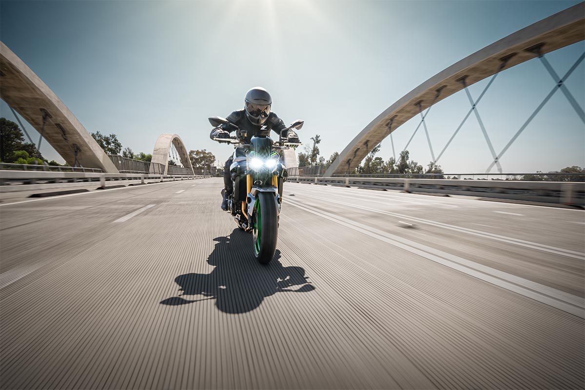 2025 Z900 SE