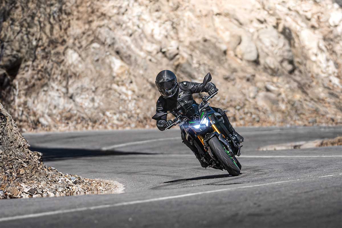 2025 Z900 SE