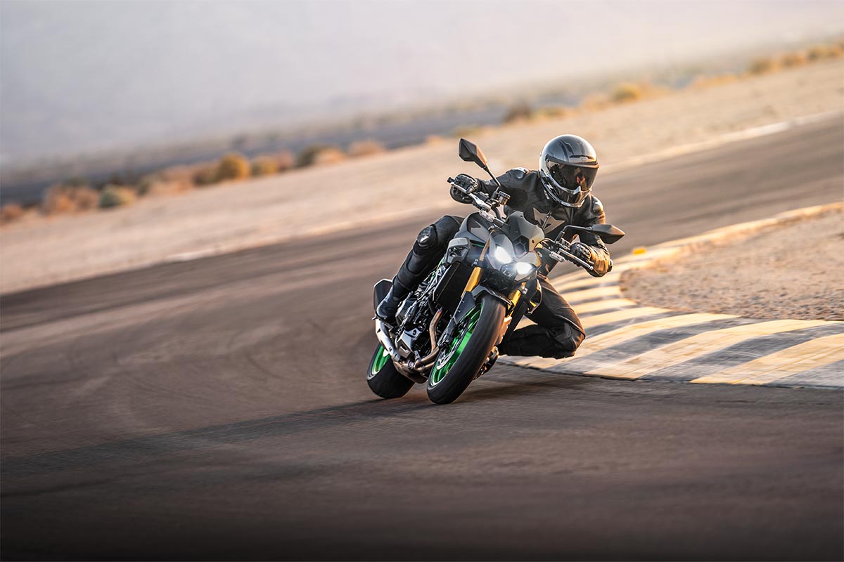 2026 Z900 SE