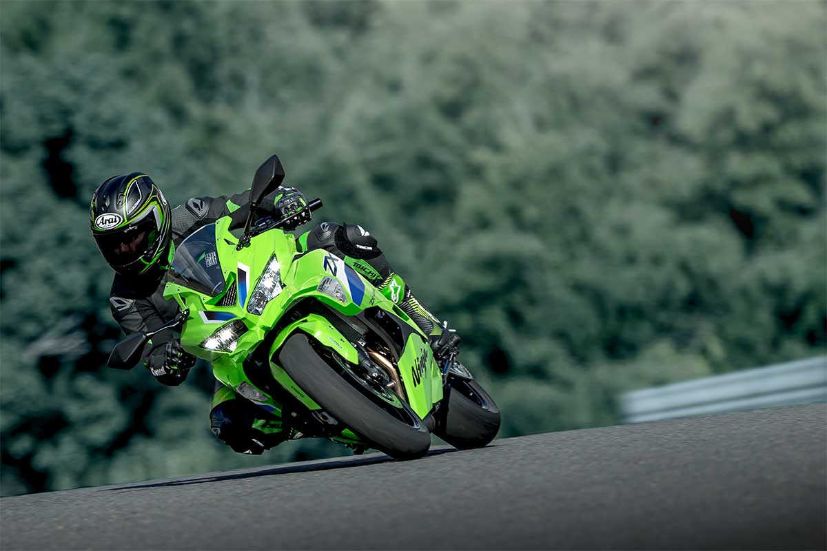 2026 NINJA ZX-4RR