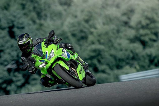 2026 NINJA ZX-4RR