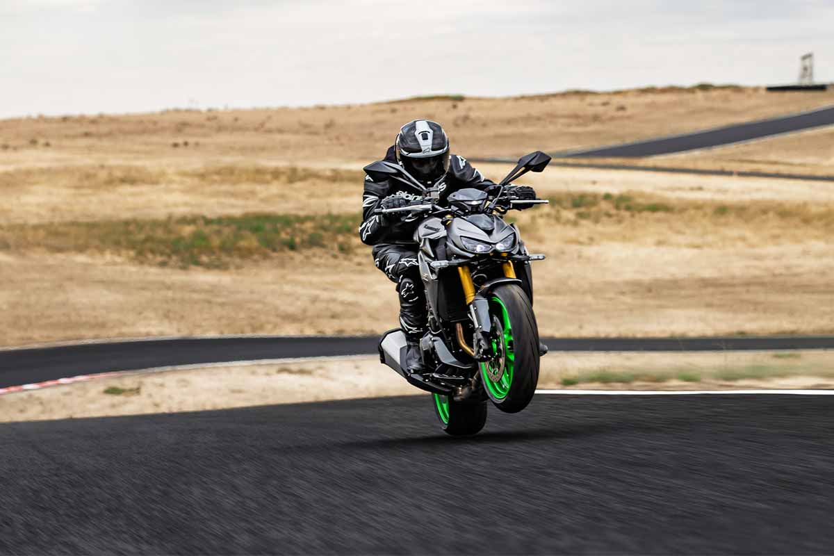 2026 Z1100 SE